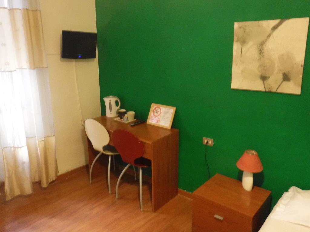Ares Rooms Ρώμη Δωμάτιο φωτογραφία