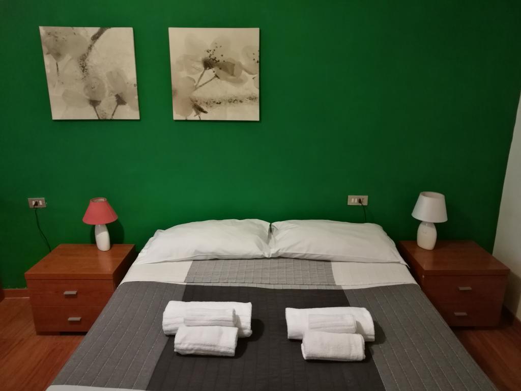 Ares Rooms Ρώμη Δωμάτιο φωτογραφία