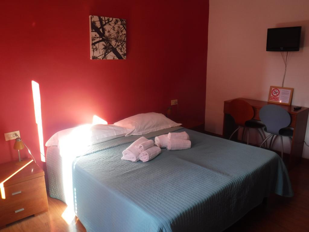 Ares Rooms Ρώμη Δωμάτιο φωτογραφία